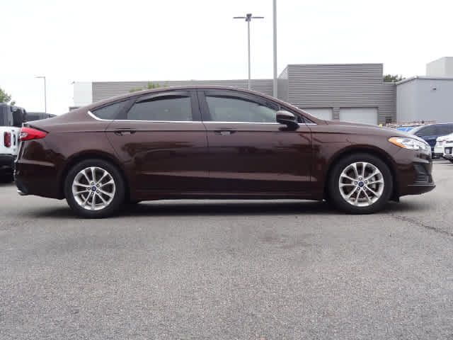 Used 2019 Ford Fusion SE FWD image 4