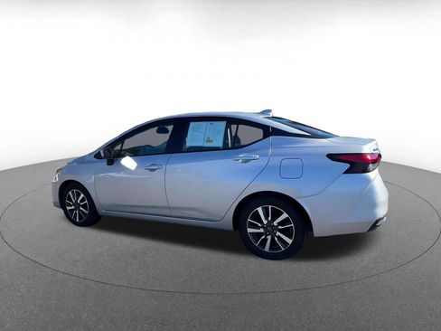 Used 2025 Nissan Versa SV FWD image 9