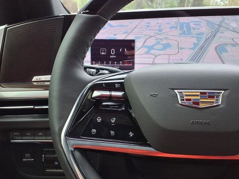New 2026 Cadillac Escalade Luxury w/ Touring Package RWD image 19