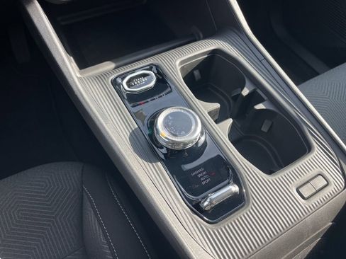 New 2026 Jeep Cherokee Laredo image 12