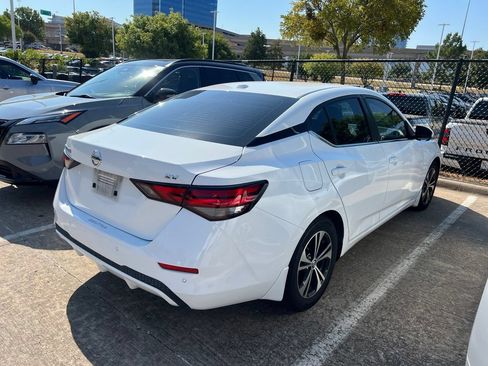 Used 2022 Nissan Sentra SV w/ All-Weather Package FWD image 3