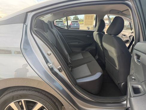 Used 2025 Nissan Versa SV image 25