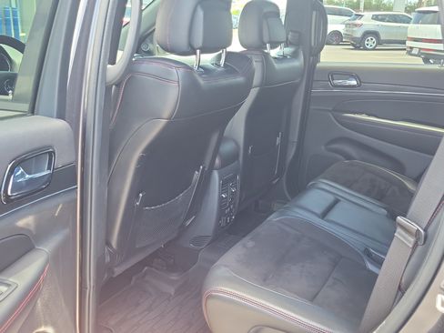 Used 2020 Jeep Grand Cherokee Trailhawk w/ Premium Lighting Group AWD/4WD image 14