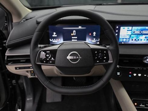 Used 2025 Nissan Murano SV AWD/4WD image 23