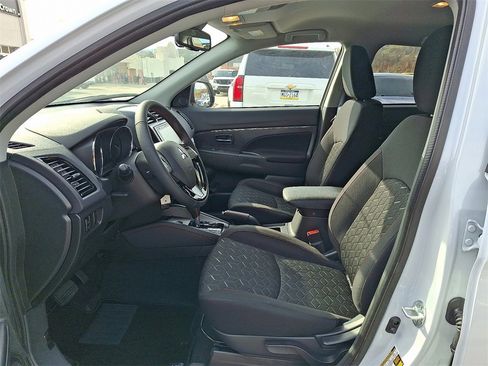 New 2025 Mitsubishi Outlander Sport LE image 6