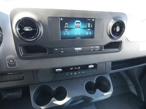 Used 2024 Mercedes-Benz Sprinter 144 Cargo image 13