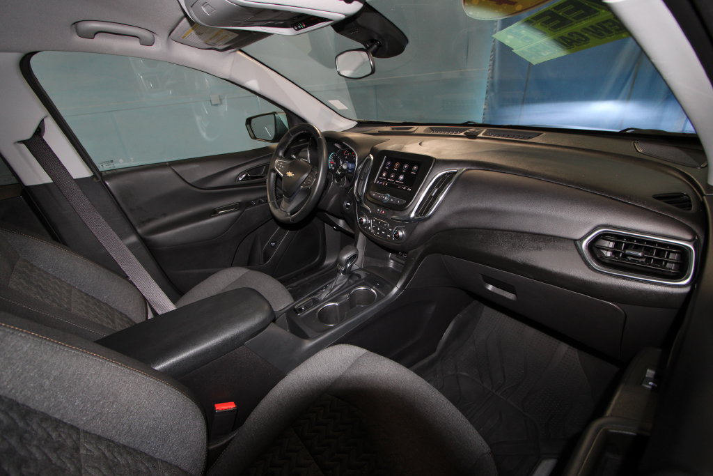 Used 2024 Chevrolet Equinox LT w/ LPO, Floor Liner Package FWD image 20
