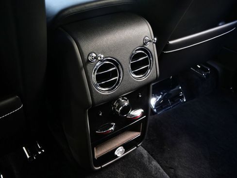Used 2023 Rolls-Royce Cullinan AWD/4WD image 27