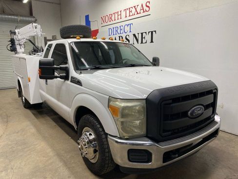 Used 2015 Ford F350 XL w/ Power Equipment Group RWD image 2