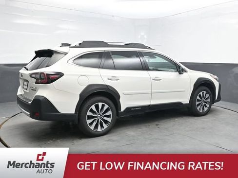 Used 2023 Subaru Outback Touring AWD/4WD image 8