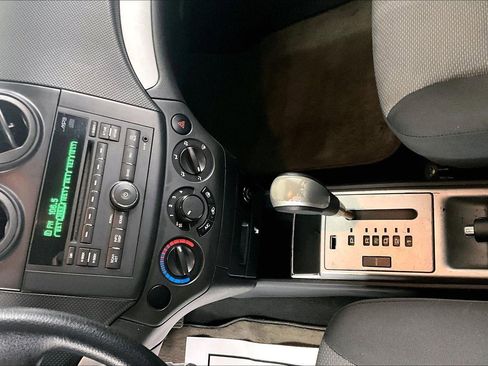 Used 2011 Chevrolet Aveo5 LT w/ Power and Convenience Package image 16