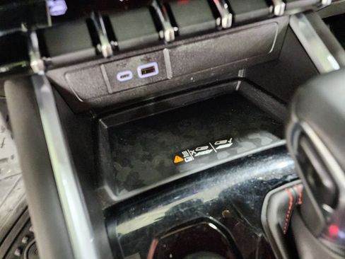 Certified 2025 Chevrolet Colorado Z71 w/ Technology Package image 22