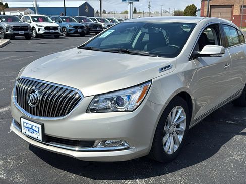 Used 2015 Buick LaCrosse Leather FWD image 3