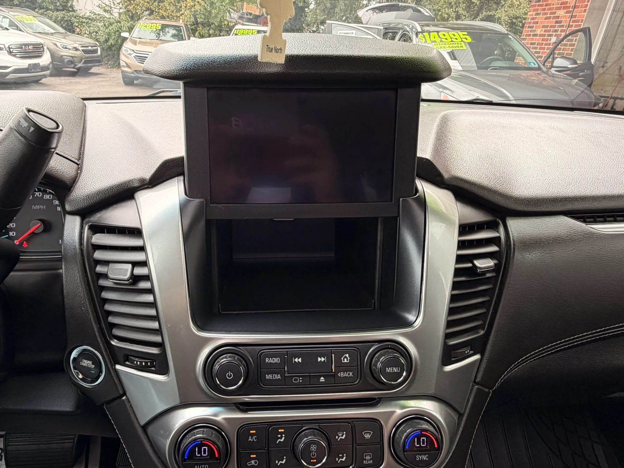 Used 2018 Chevrolet Tahoe Premier AWD/4WD image 28