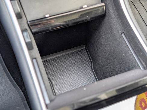 Used 2018 Tesla Model 3 Long Range image 30