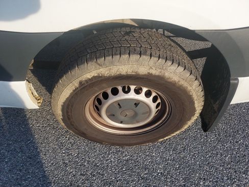 Used 2021 Mercedes-Benz Sprinter 1500 image 10