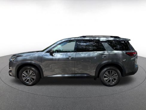 Used 2025 Nissan Pathfinder SV AWD/4WD image 8