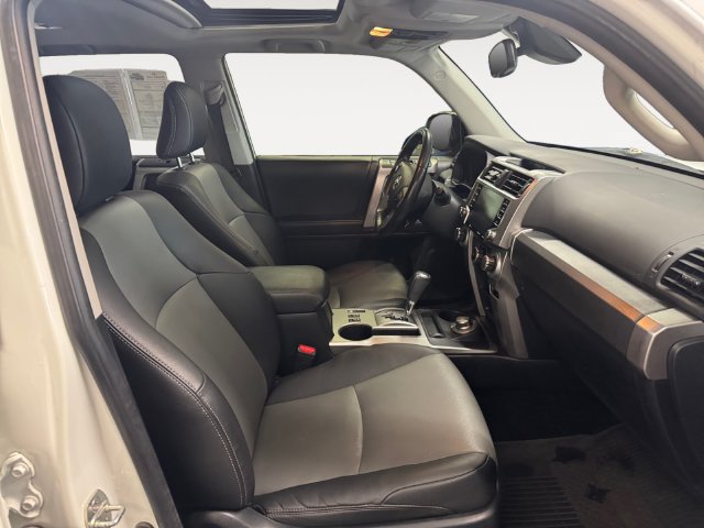 Used 2023 Toyota 4Runner SR5 Premium w/ Moonroof Package AWD/4WD image 4