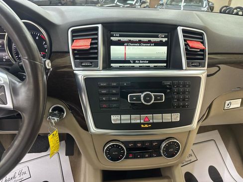 Used 2015 Mercedes-Benz ML 350 2WD w/ Premium 1 Package image 26
