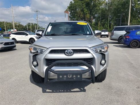 Used 2019 Toyota 4Runner SR5 image 5