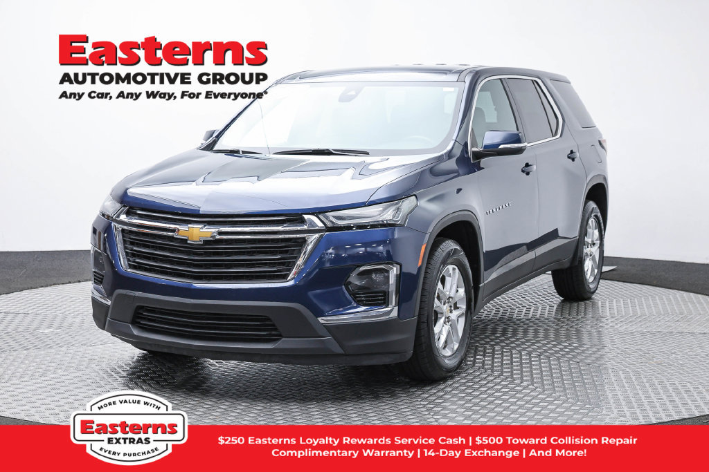 Used 2023 Chevrolet Traverse LS w/ Safety Package FWD image 1