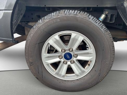 Used 2016 Ford F150 XLT AWD/4WD image 8