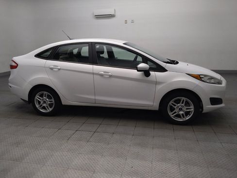 Used 2019 Ford Fiesta SE FWD image 11