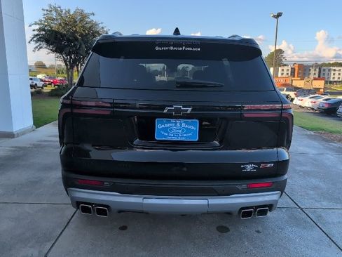 Used 2024 Chevrolet Traverse Z71 w/ LPO, Floor Liner Package image 6