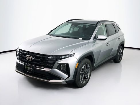 Used 2025 Hyundai Tucson SEL image 3
