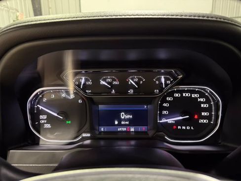 Used 2020 GMC Sierra 1500 Elevation AWD/4WD image 16