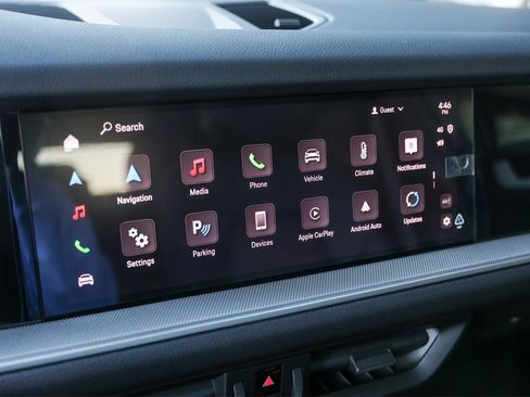 Used 2025 Porsche Cayenne image 15