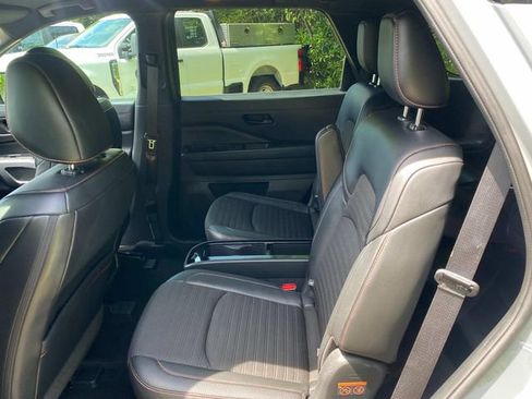 Used 2023 Nissan Pathfinder Rock Creek AWD/4WD image 8