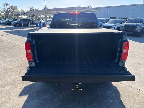 Used 2018 Chevrolet Silverado 1500 LT w/ All Star Edition image 34