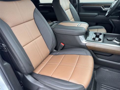 New 2026 Chevrolet Silverado 2500 High Country w/ High Country Premium Package AWD/4WD image 40