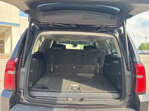 Used 2015 Chevrolet Suburban LT image 14