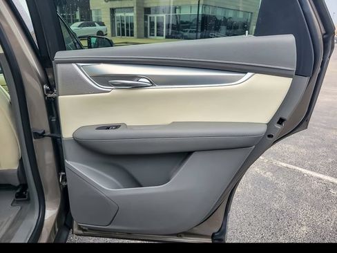 Certified 2023 Cadillac XT5 Premium Luxury AWD/4WD image 30