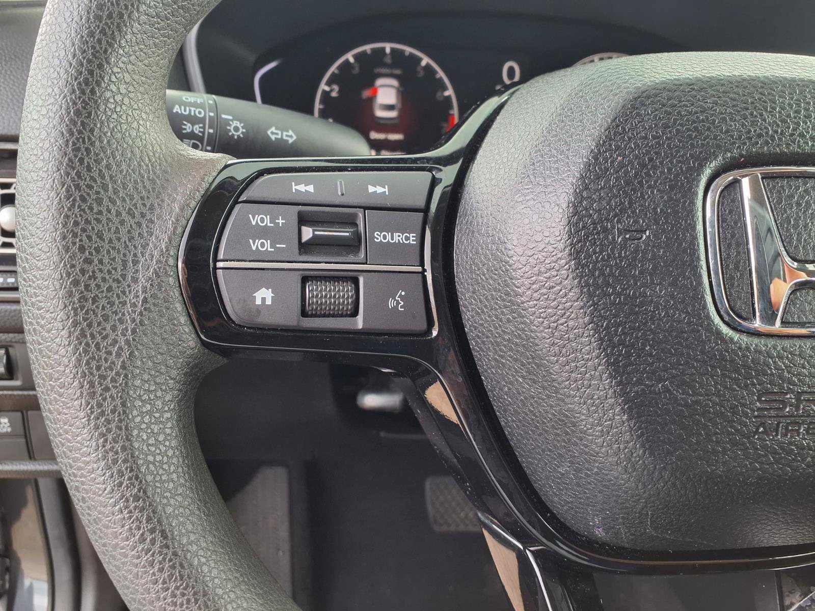 Certified 2025 Honda Civic LX image 18