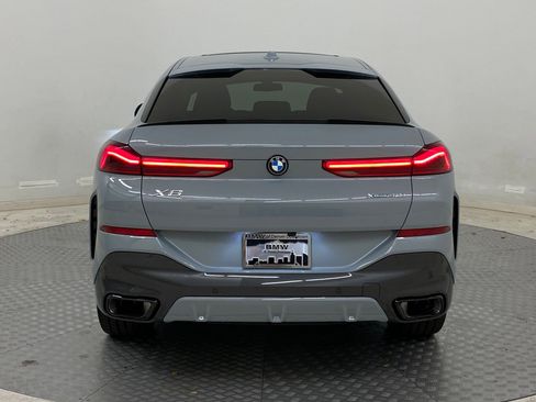New 2026 BMW X6 xDrive40i w/ Climate Comfort Package image 9