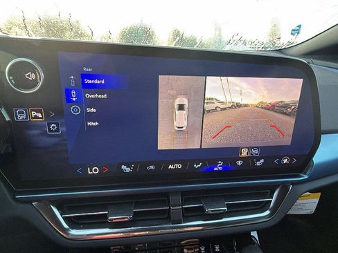 New 2026 Chevrolet Equinox EV LT FWD image 26
