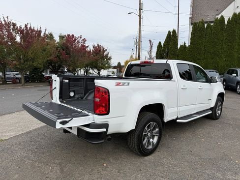 Used 2019 Chevrolet Colorado Z71 image 16