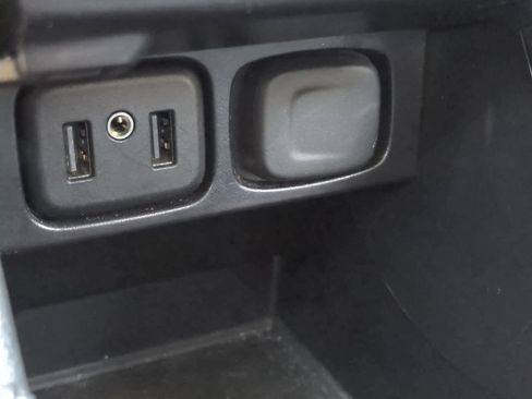 Used 2020 Buick Encore Preferred w/ Safety Package image 30