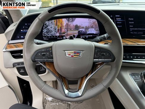 Used 2024 Cadillac Escalade Sport Platinum w/ LPO, ONYX Package image 20