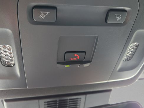Certified 2025 Toyota Camry SE w/ Convenience Package FWD image 29