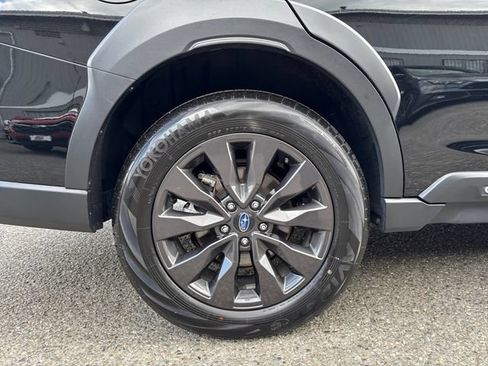 Certified 2025 Subaru Outback Onyx Edition AWD/4WD image 28
