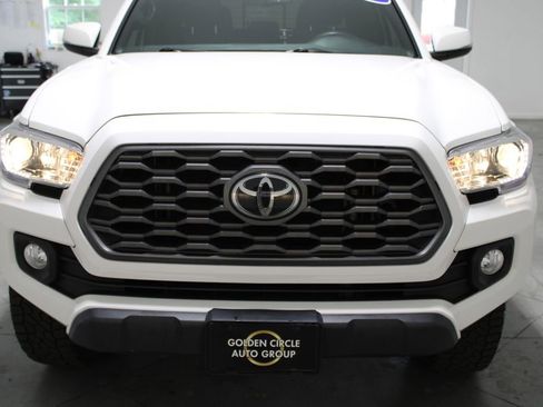 Used 2023 Toyota Tacoma TRD Off-Road w/ Technology Package AWD/4WD image 50