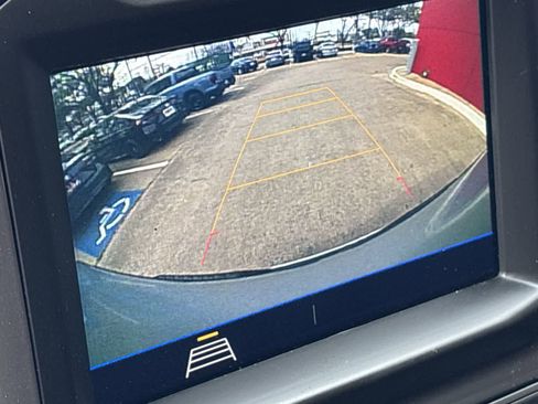 Used 2020 Chevrolet Silverado 1500 Custom w/ Infotainment Package image 35