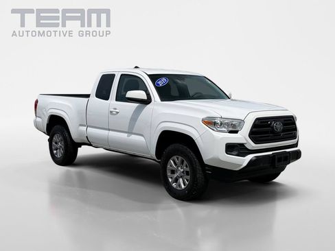 Used 2019 Toyota Tacoma SR w/ SR Convenience Package AWD/4WD image 1