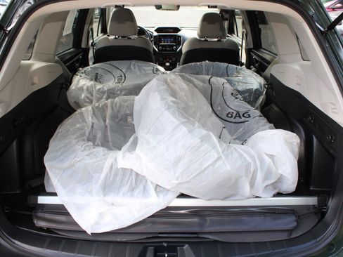 Certified 2022 Subaru Forester Premium AWD/4WD image 8