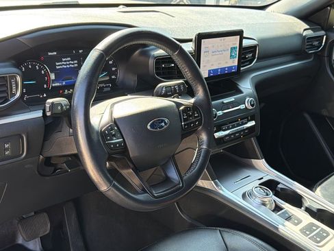Used 2020 Ford Explorer XLT w/ Equipment Group 202A image 18
