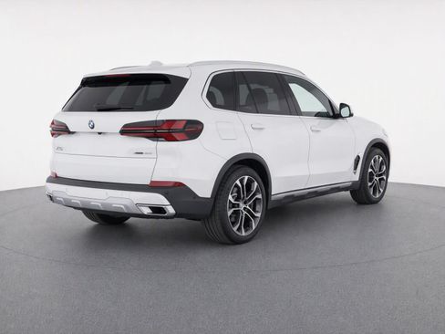 Certified 2024 BMW X5 sDrive40i w/ Premium Package RWD image 8
